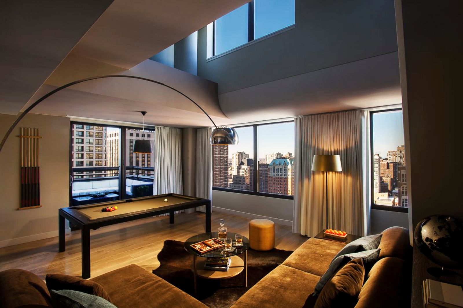 Hotel Suite of the Week: Penthouse Suite at the Thompson Chicago Hotel 