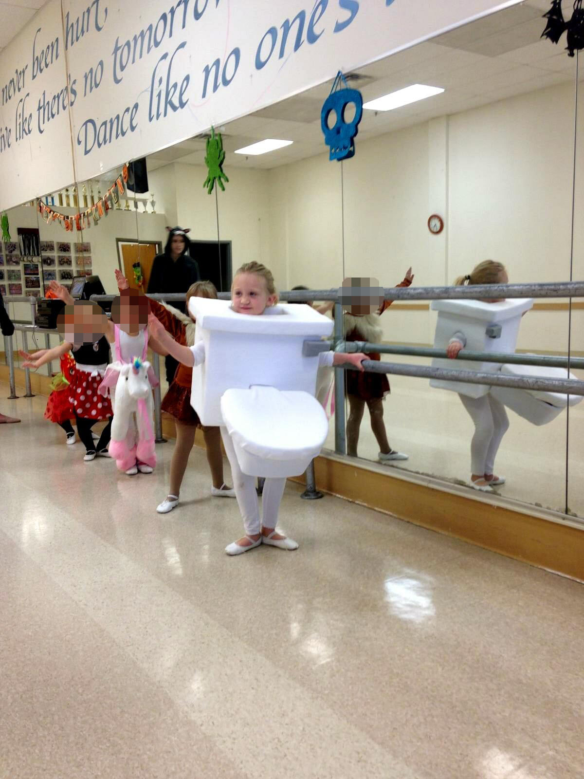 PHOTO: JoJo Schwartz, 5, of Minnetrista, Minnesota, insisted on being a toilet for Halloween.