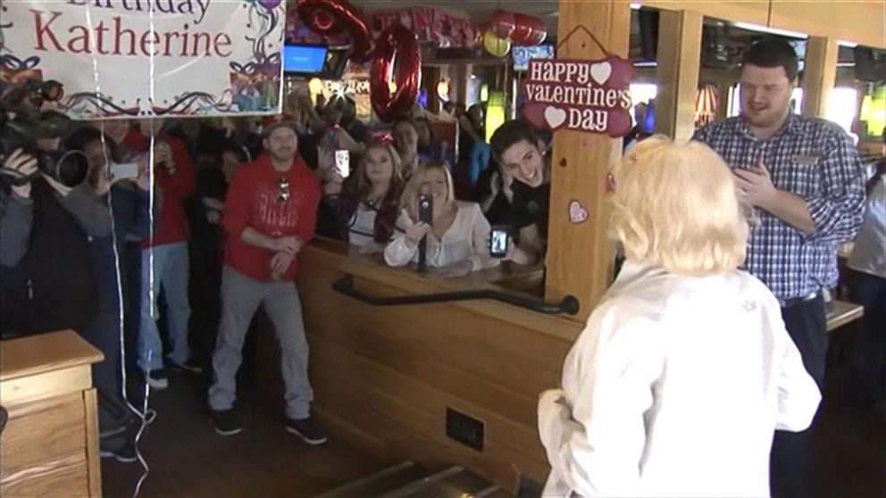 90YearOld Applebee's Waitress Gets Surprise Birthday Party ABC News