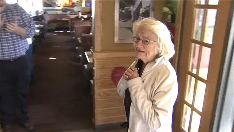 PHOTO:An Applebee's in Westampton, New Jersey, threw a surprise birthday party for Katherine Walsh, a 90-year-old waitress at the restaurant, on Feb. 2, 2016. 
 
