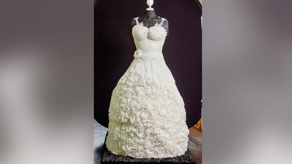 The Weddible Bridal Gown will debut at the world’s largest cake decorating show at Alexandra Palace in London on April 16, 2016. 