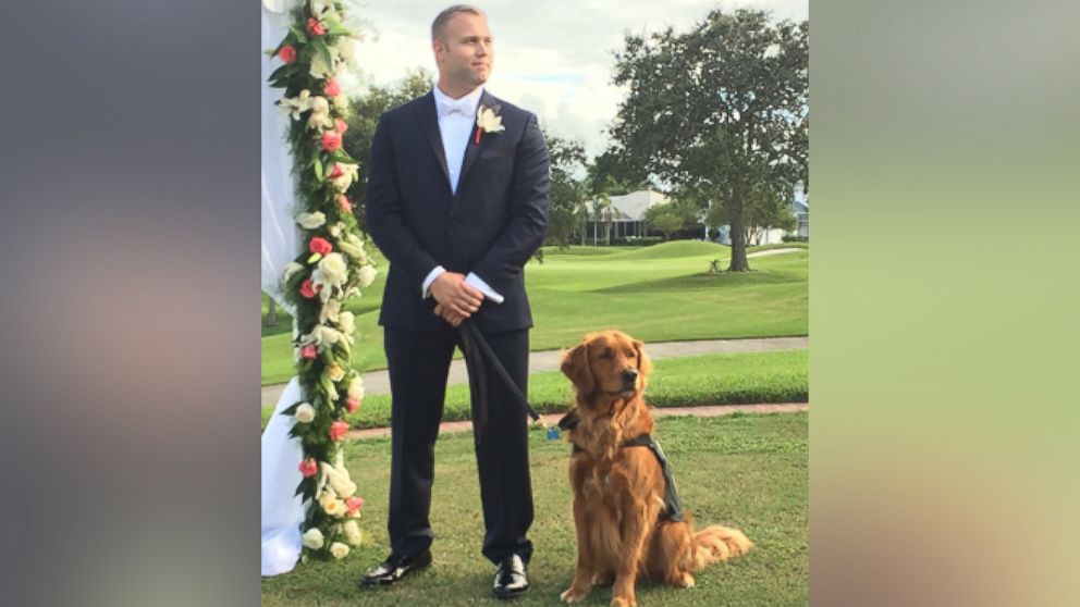 PHOTO: U.S. Army veteran Justin Lansford tied the knot with longtime girlfriend, Carol Balmes, with his canine companion, Gabe, at his side.