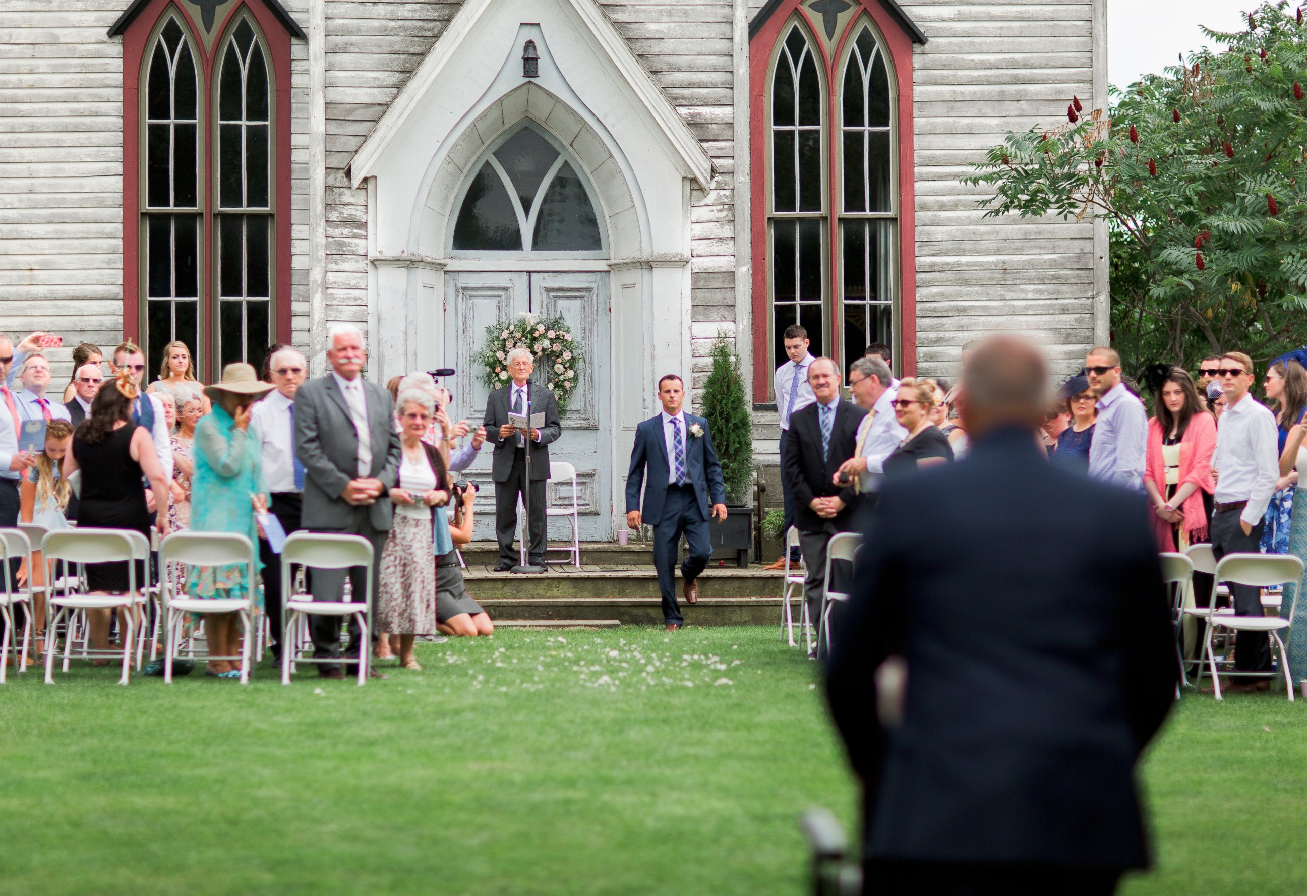 PHOTO: Hannah Patterson was in a car accident five weeks before her wedding, so her husband-to-be, Stuart, carried her down the aisle.
