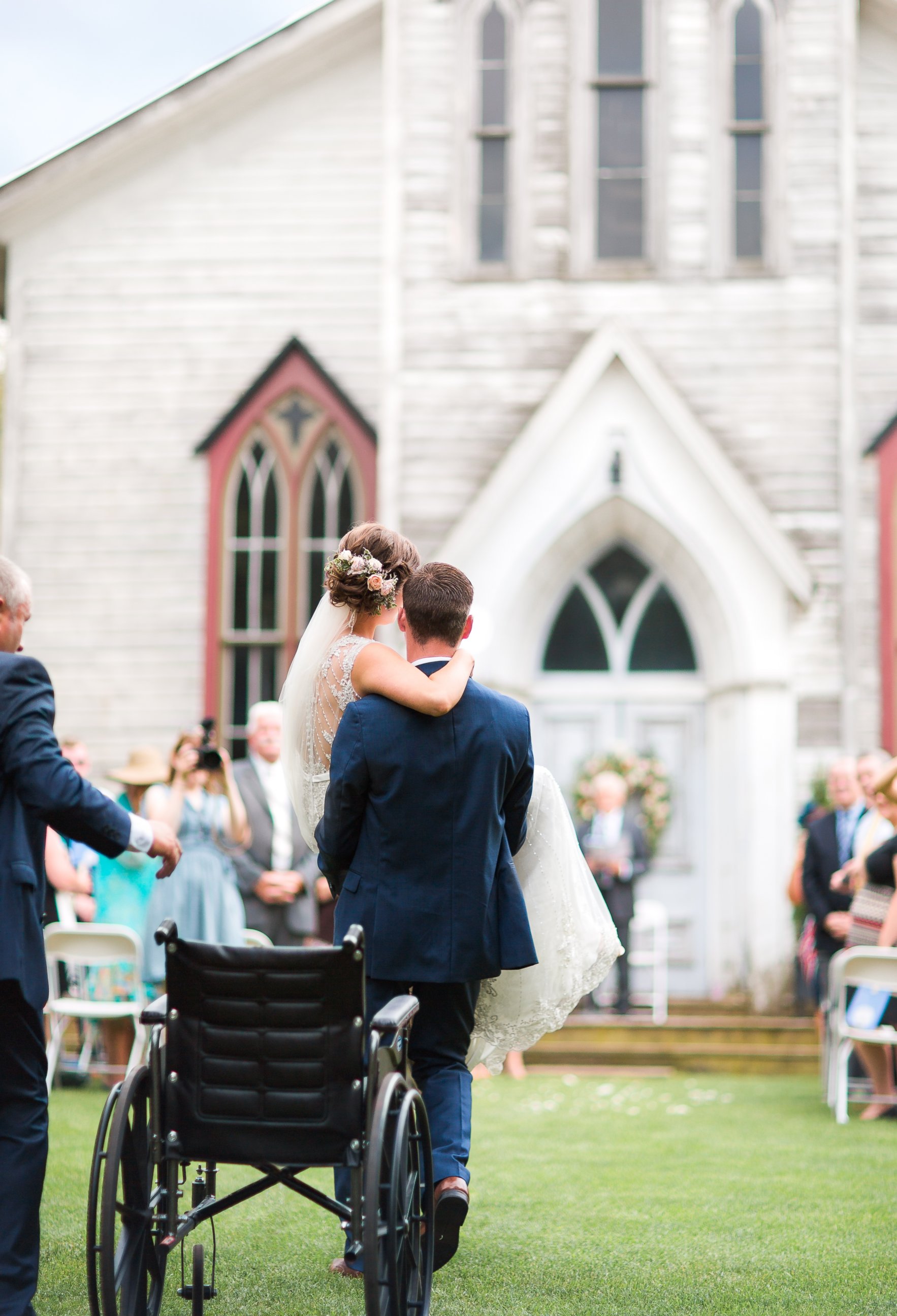 PHOTO: Hannah Patterson was in a car accident five weeks before her wedding, so her husband-to-be, Stuart, carried her down the aisle.
