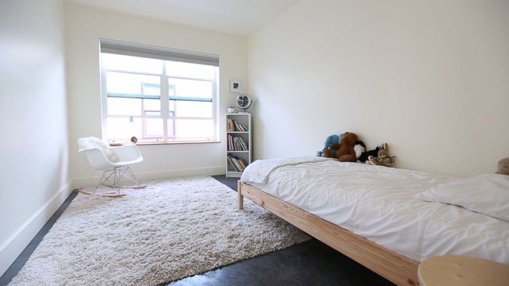 PHOTO: Joshua Fields Millburn's minimalist bedroom for his daughter in Missoula, Mont., is pictured here.