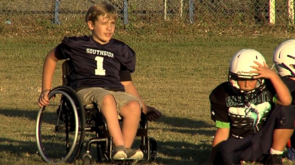 PHOTO: The Southside Batesville Middle School football team helped Gabe Mangus, a fellow classmate with spina bifida, fullfill his dream of scoring a touchdown.
