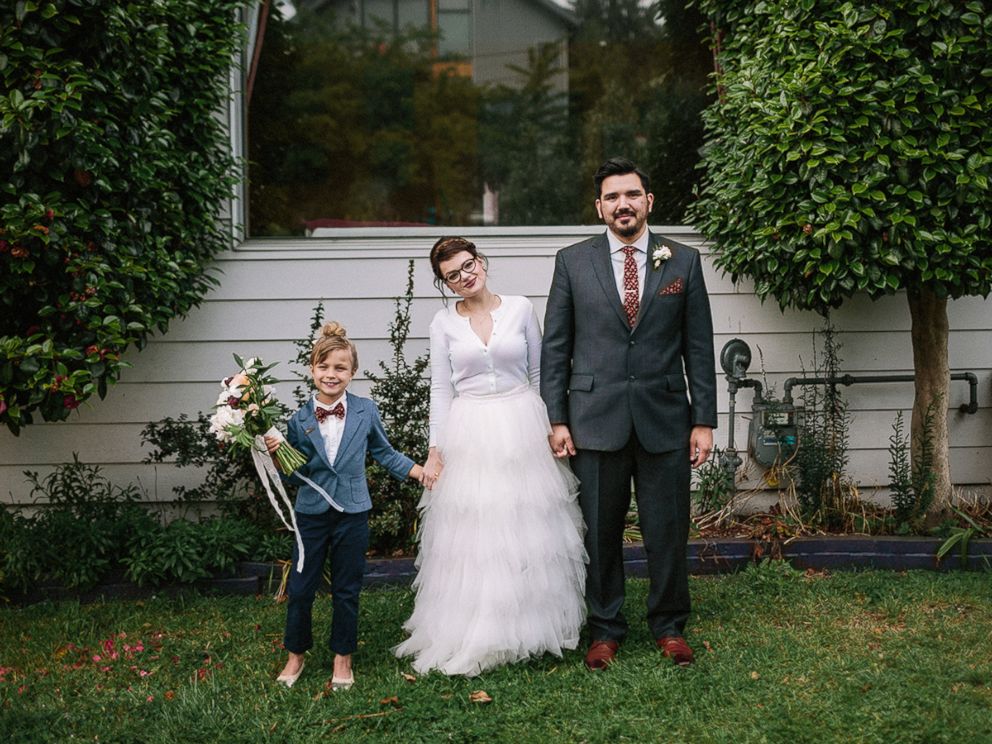 flower bearer wedding