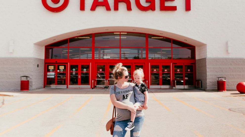 Expecting mom Page Miller, who loves Target, decided to hold a maternity shoot in her local store in St. Louis, Missouri, back in July.