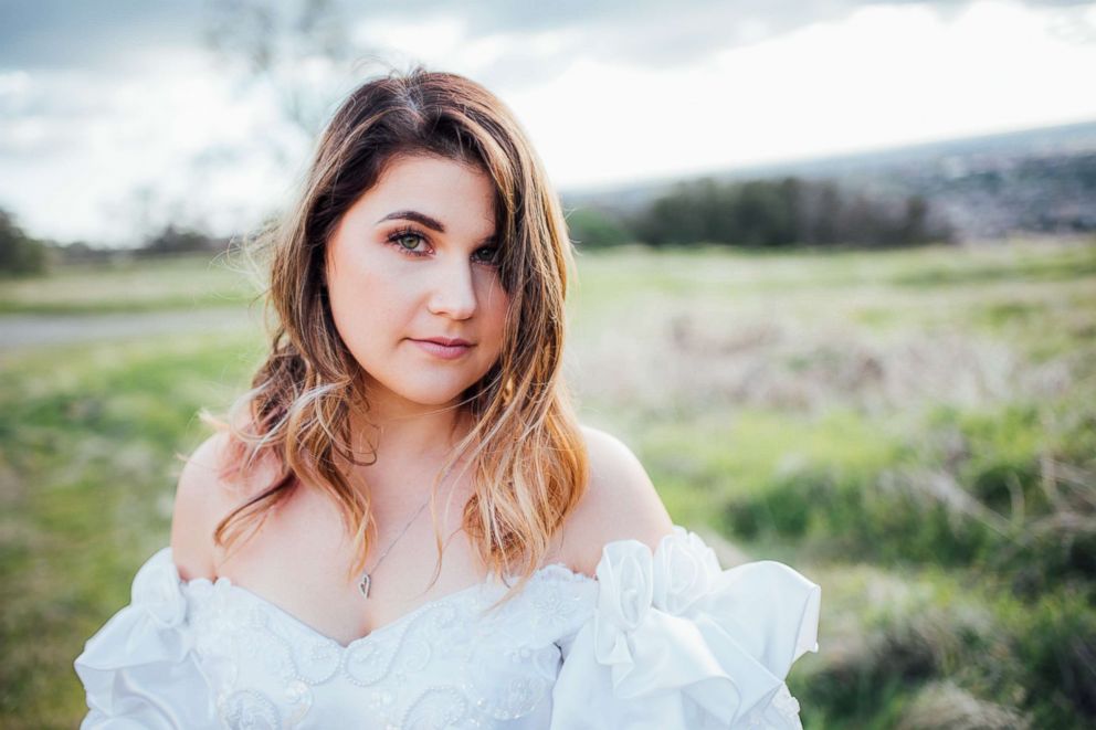 PHOTO: Bride Shelby Sander honored her late mother, who died from breast cancer, with a photo shoot wearing her wedding dress.