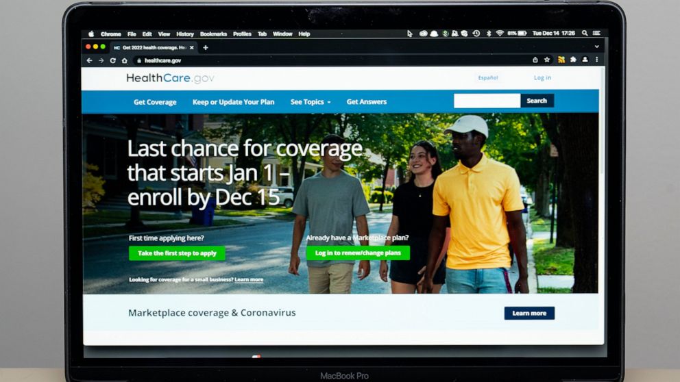 As omicron surges, HealthCare.gov sign-up deadline arrives