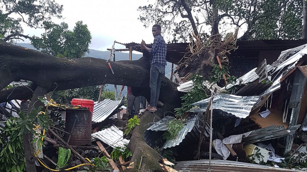 New cyclone hits Mozambique; 1 dead as big floods warned - ABC News