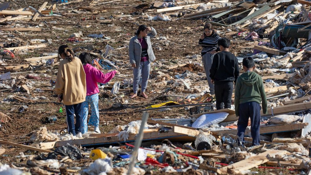  Kentucky man dies of heart attack during storm cleanup