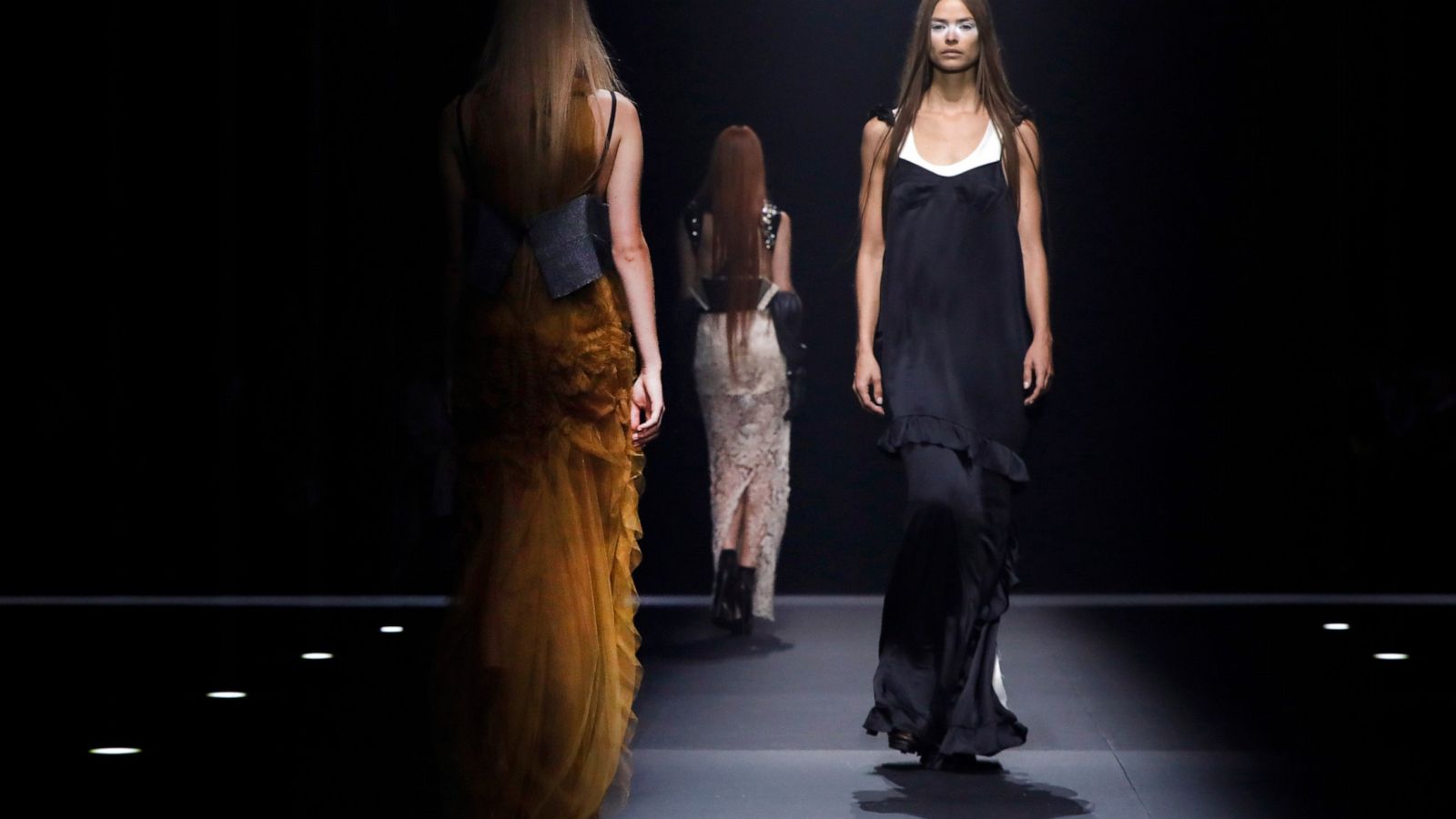 Vera Wang Returns With Hippie Hair And Couture Lingerie Abc News