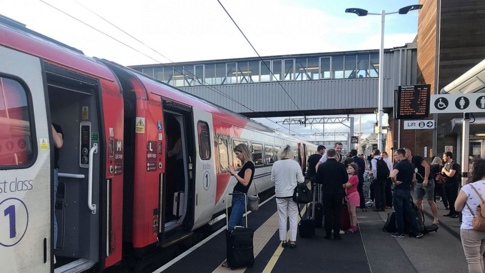 Train Traffic Near Me Huge Uk Power Cut Disrupts Rail, Road Traffic In Rush Hour - Abc News