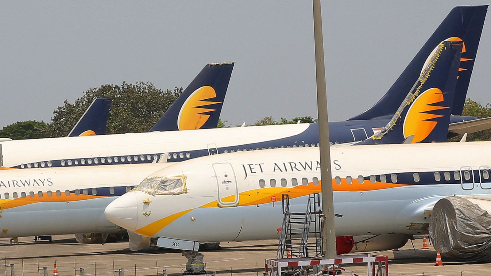 should we buy jet airways