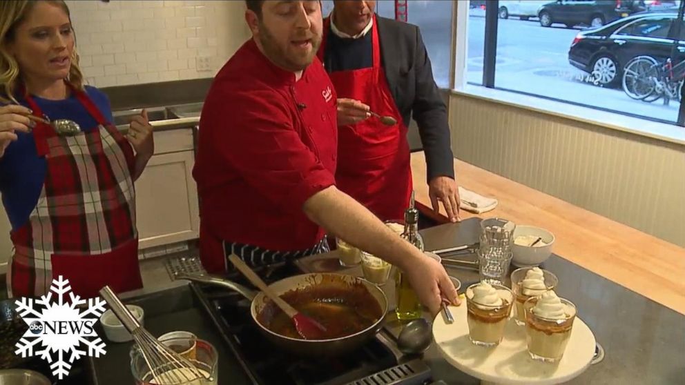 PHOTO: ABC News Visits Sur La Table's Kitchen to prepare the perfect holiday meal.