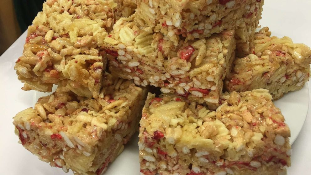 PHOTO: Editor-in-chief of Food Network magazine Maile Carpenter shared her recipe with "GMA" for cereal and potato chip dessert bars.