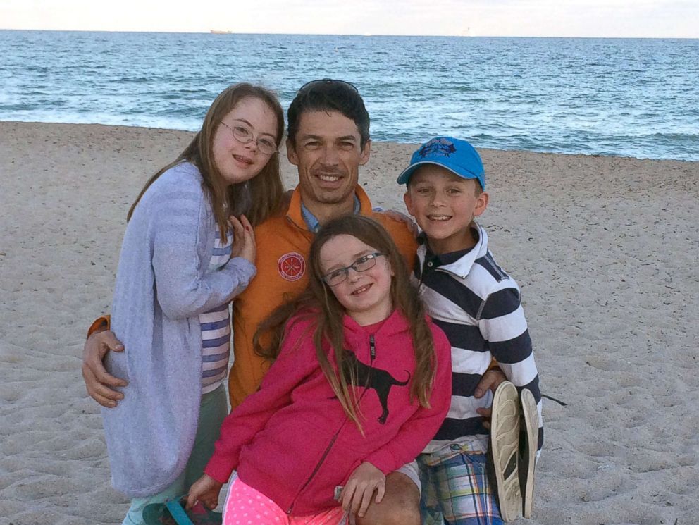 PHOTO: Penny Becker with her siblings and dad at the beach.