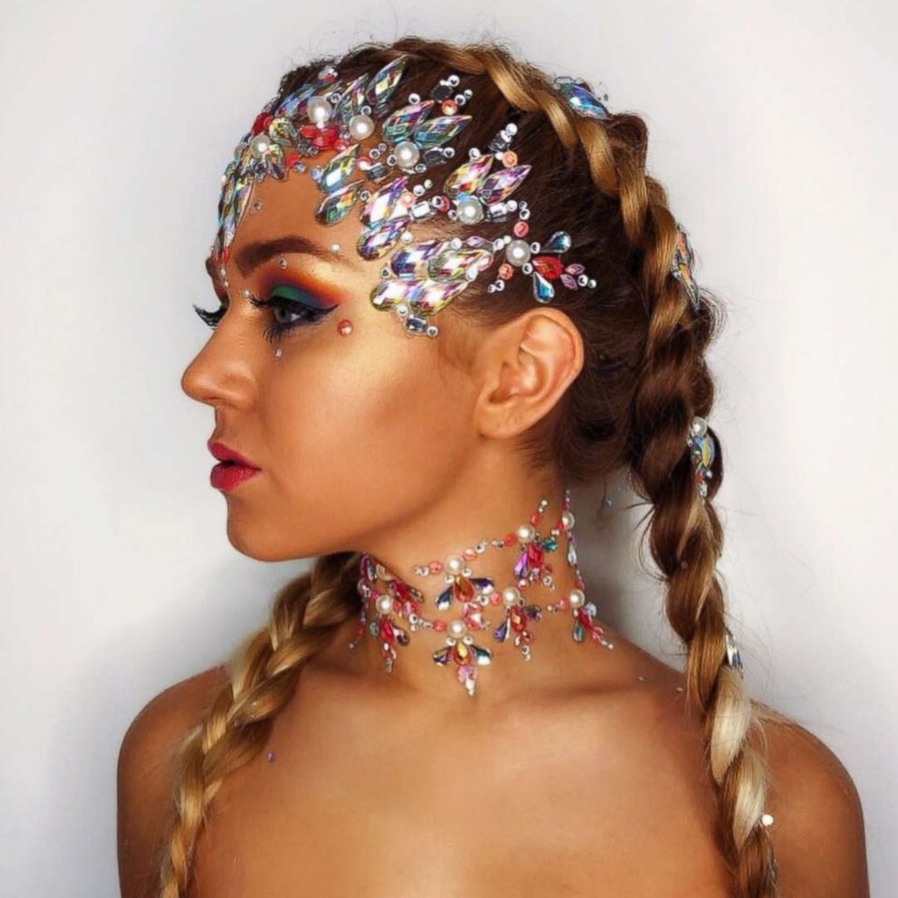 VIDEO: Bejeweled hair is Instagram's newest sparkly trend