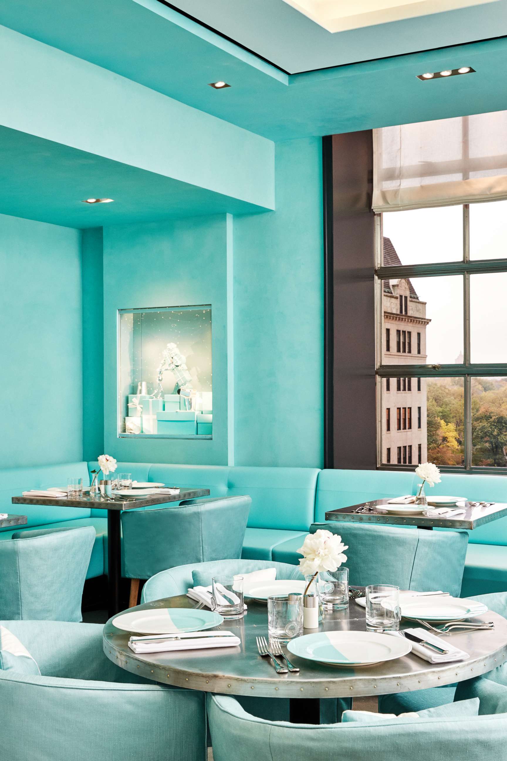 PHOTO: The iconic Tiffany Blue color is seen throughout the interior floor plan and at the forefront of the cafe's design.