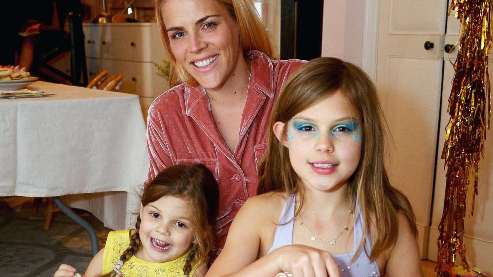 PHOTO: Cricket Pearl Silverstein, Busy Philipps, and Birdie Leigh Silverstein attend an event on Dec.14, 2017, in Los Angeles.