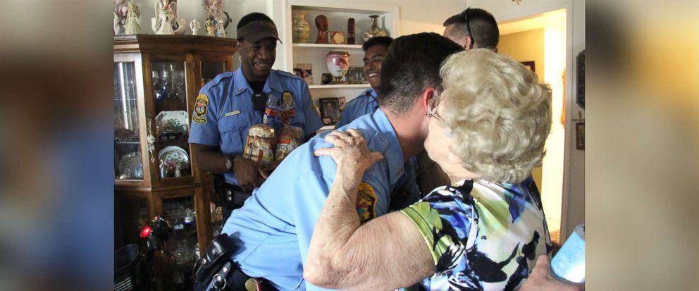 PHOTO: Betty Helmuth, 94, of Clearwater, Fla., answered her door on Sept. 7, 2017, for Officer James Frederick and his colleagues of the Clearwater Police Department who greeted her with hurricane supplies before losing power from Hurricane Irma.