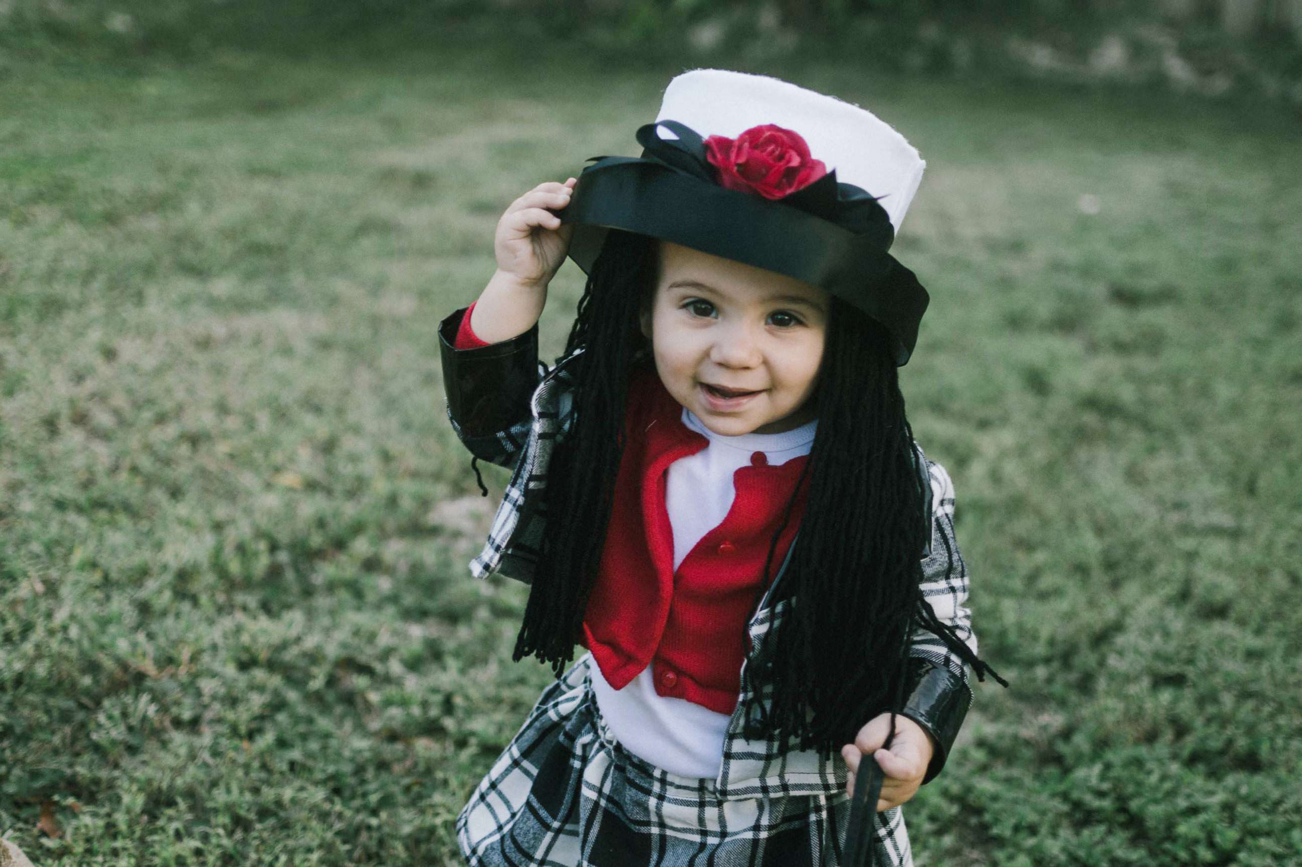 PHOTO: 14-month-old Charlotte Curry rocks her outfit as Dionne from "Clueless."