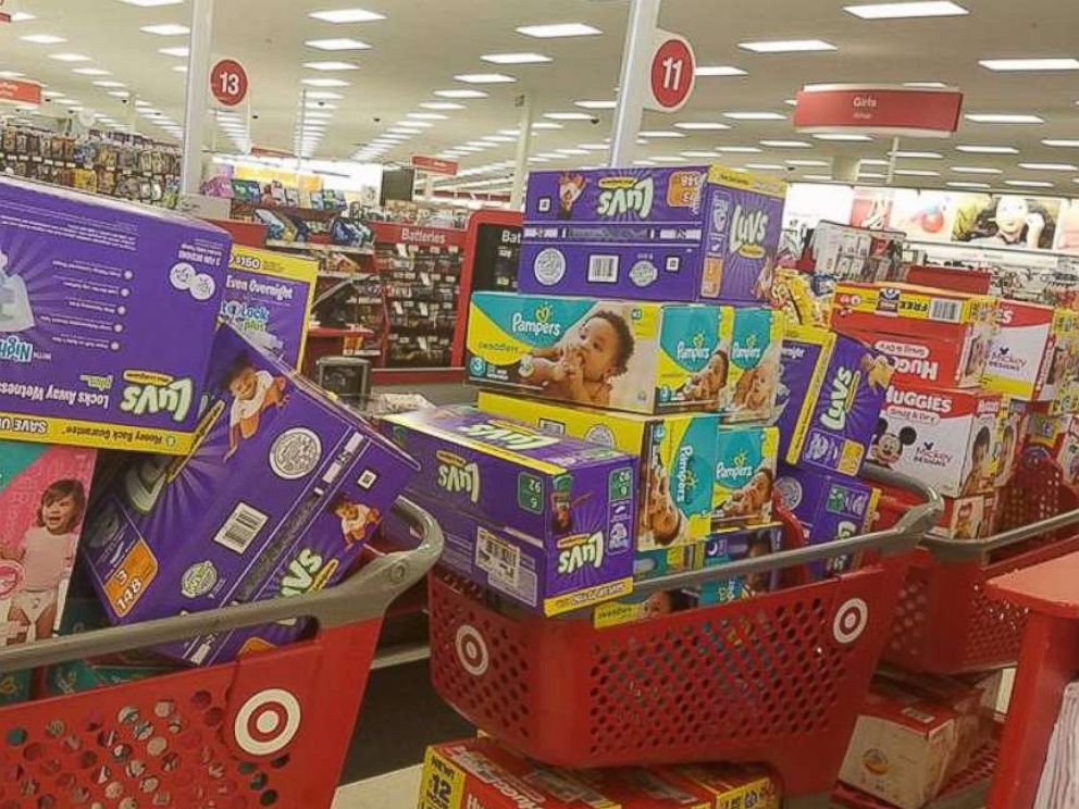 PHOTO: Kimberly Gager of San Antonio, Texas, is donating her couponed goods to hurricane survivors