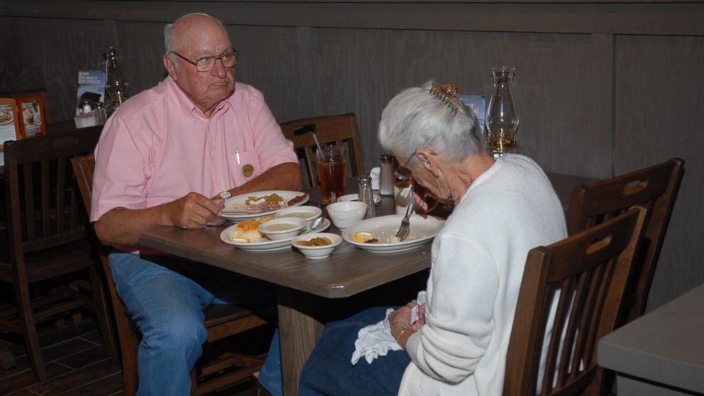 PHOTO: Ray and Wilma Yoder, of Goshen, Indiana, have visited nearly every Cracker Barrel Old Country Store location across the U.S.