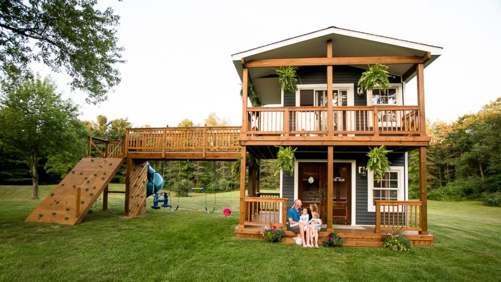 backyard dollhouse