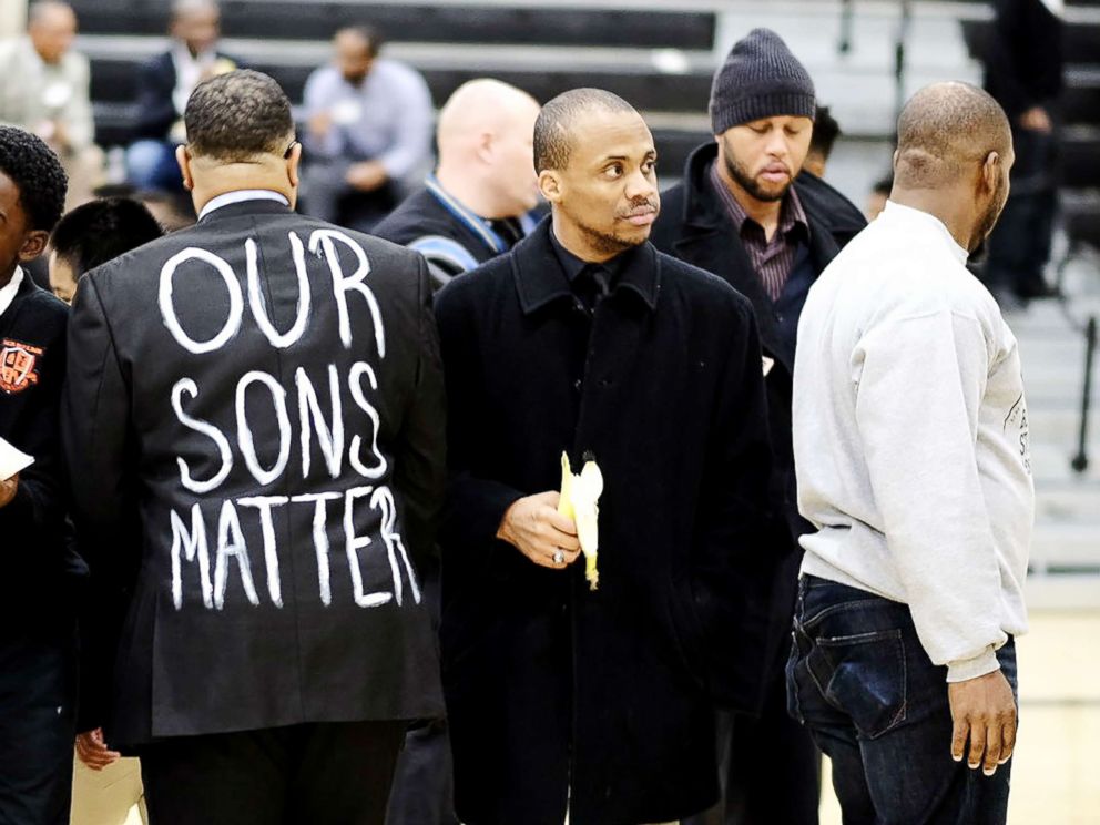 PHOTO: 600 mentors from Dallas, Texas showed up to Billy Earl Dade Middle Schools Breakfast with Dads event on Dec. 14, 2017.