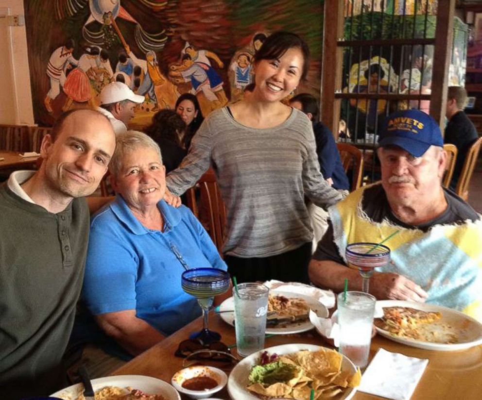 PHOTO: Dax Oliver and Kris Geiger have lunch with Oliver's parents.