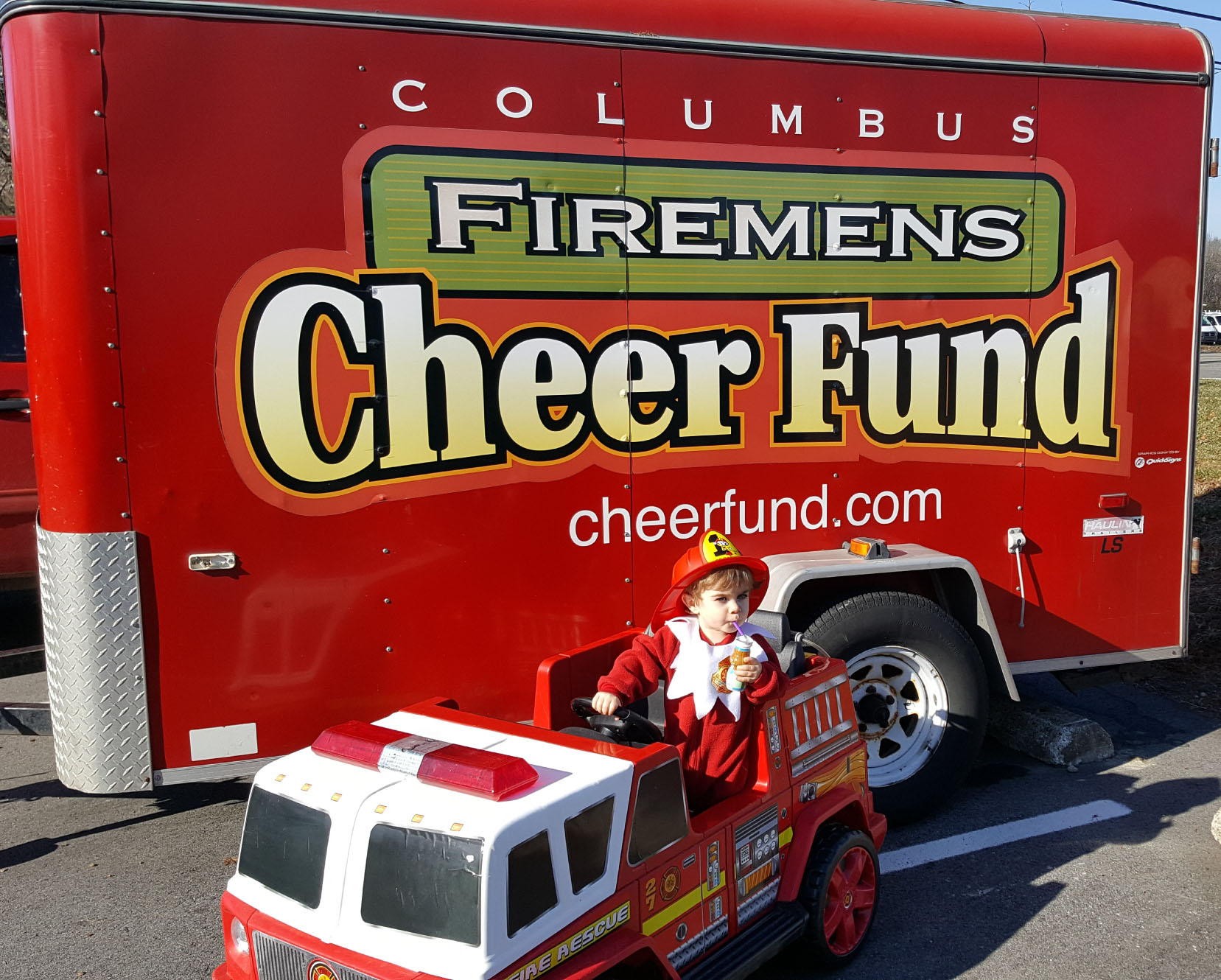 PHOTO: Forest and Megan Schott's 2017 "Elf on the Shelf" fundraiser is donating its toys to the Columbus Firemens' Cheer Fund, which helps over 1,200 kids each holiday. 