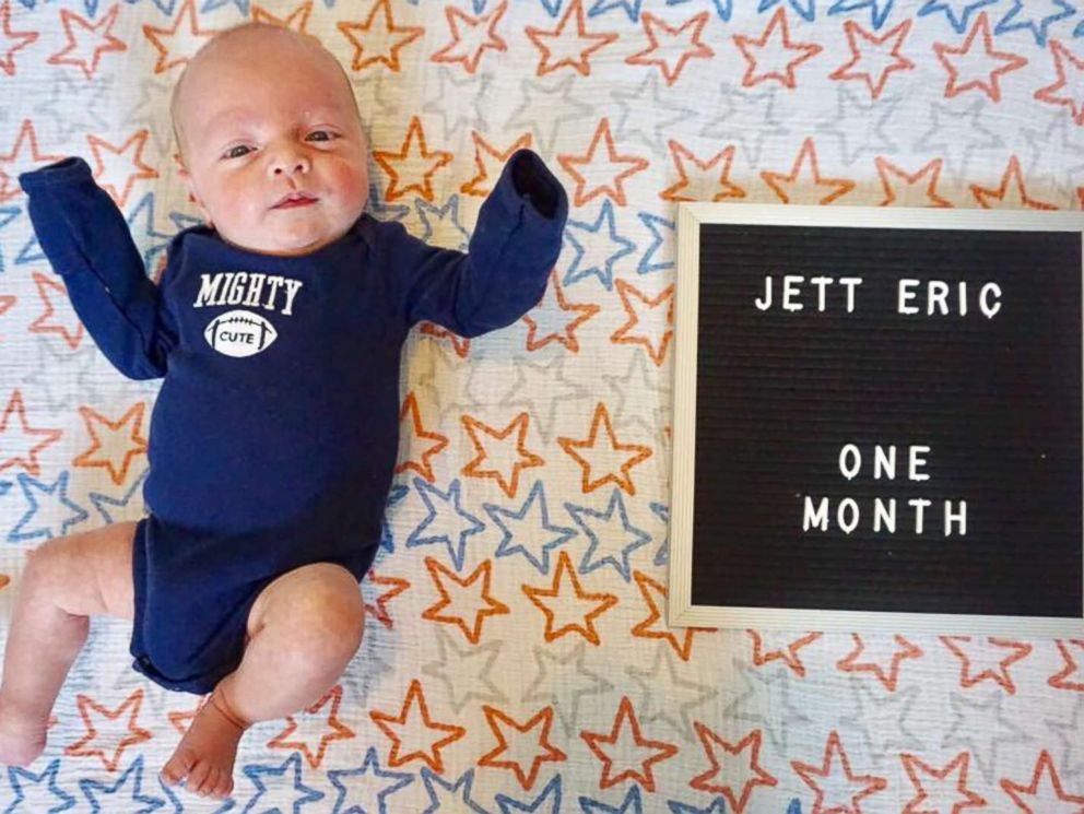 PHOTO: Jett Jacobs was born nearly a month early weighing 6 pounds, 2 ounces, hours after his mother, Dr. Emily Jacobs, 28, had delivered another patients baby at University of Iowa Hospitals and Clinics in Iowa City, Iowa.
