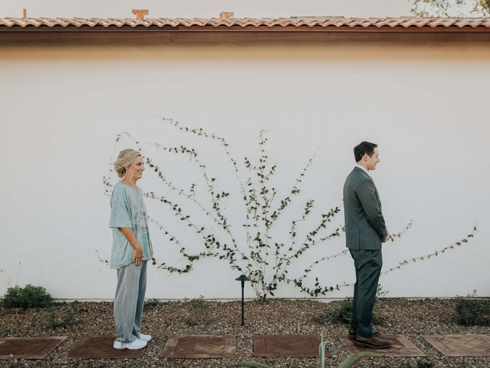PHOTO: Groom Ean Goldberg got quite the surprise when he turned around for his first-look wedding