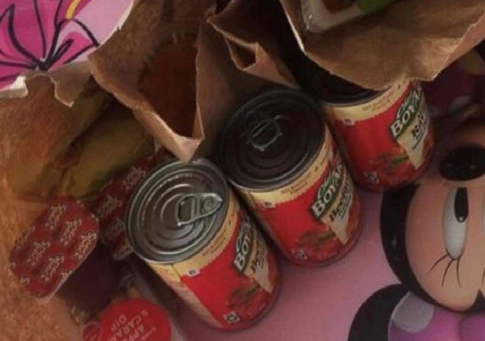 PHOTO: Free lunches were delivered to more than 200 students while schools were closed for cold weather in Lorain County, Ohio.