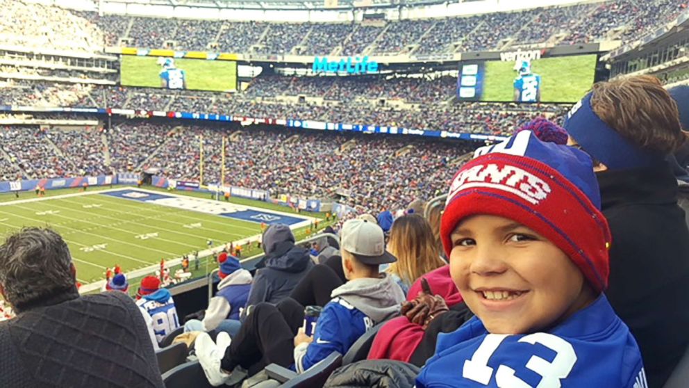 PHOTO: Jaidyn Covington, 10, of Concord, North Carolina, is a die-hard Giants fan.