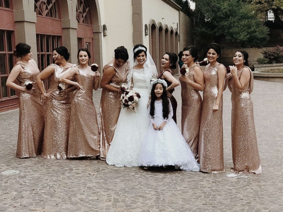 PHOTO: Bride Gladys Salinas with her sister, Rosa Moran, and her bridesmaids on her wedding day, Dec. 2, 2017.