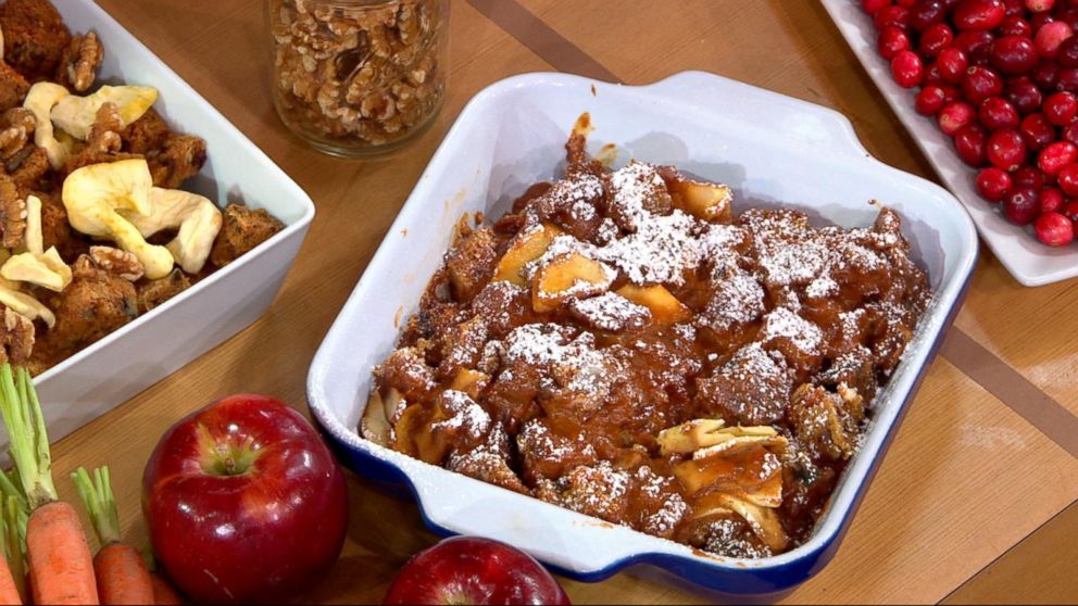 PHOTO: Sandra Lee shares her recipe for carrot cake apple bread pudding.