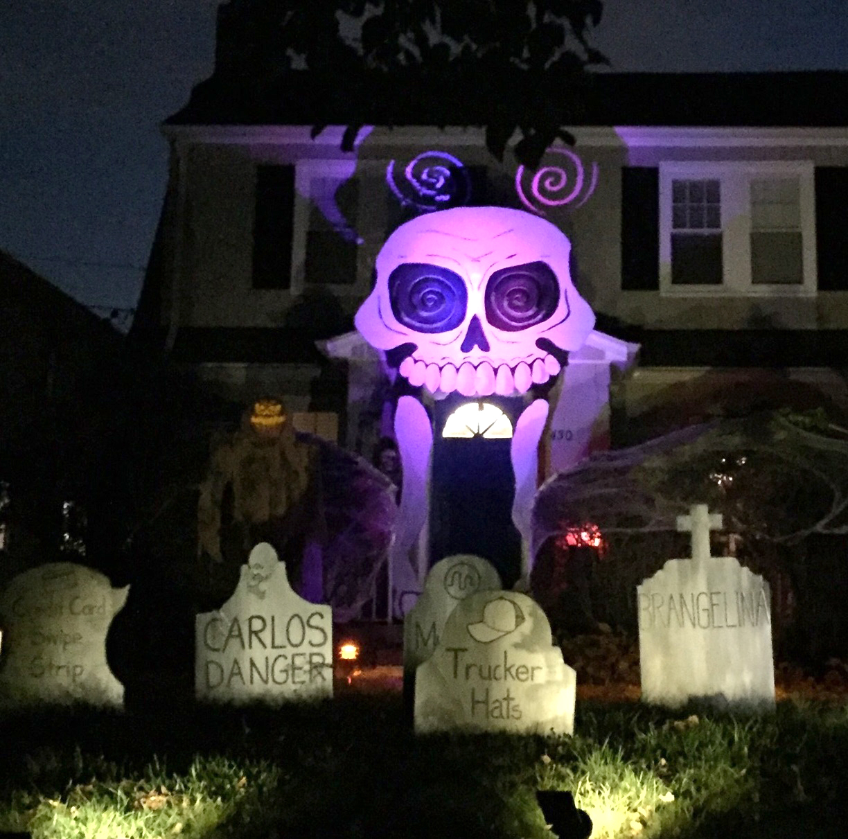 PHOTO: Michael Fry's Halloween decorations in 2016 featuring a two-story skull.