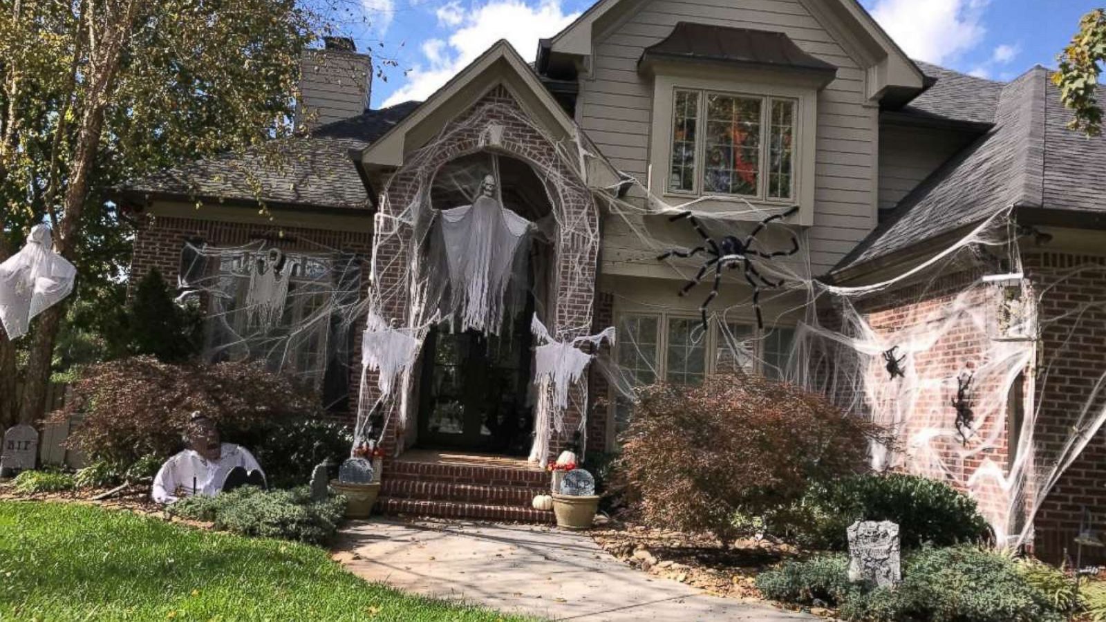 100+ ý tưởng thiết kế halloween decorations for house độc đáo và đáng sợ