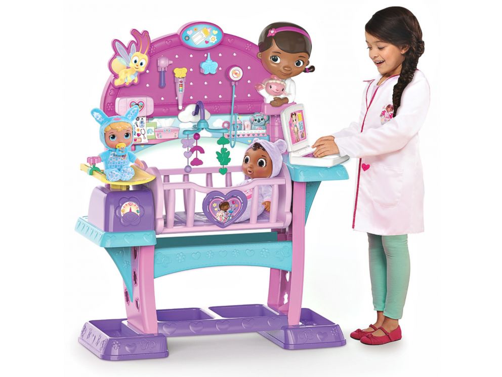 PHOTO: Disney Junior Doc McStuffins All-in-One Nursery