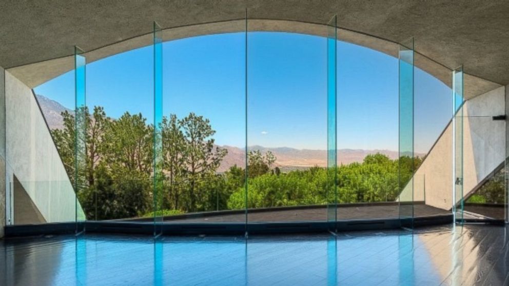 Bob Hope's 'UFO House' Has Sold for $13 Million - ABC News