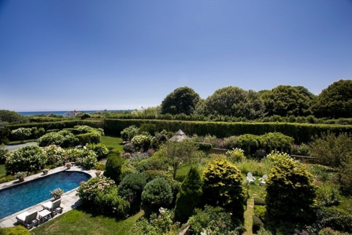 PHOTO: The East Hampton home known as Grey Gardens is on the market for $19.995 million.