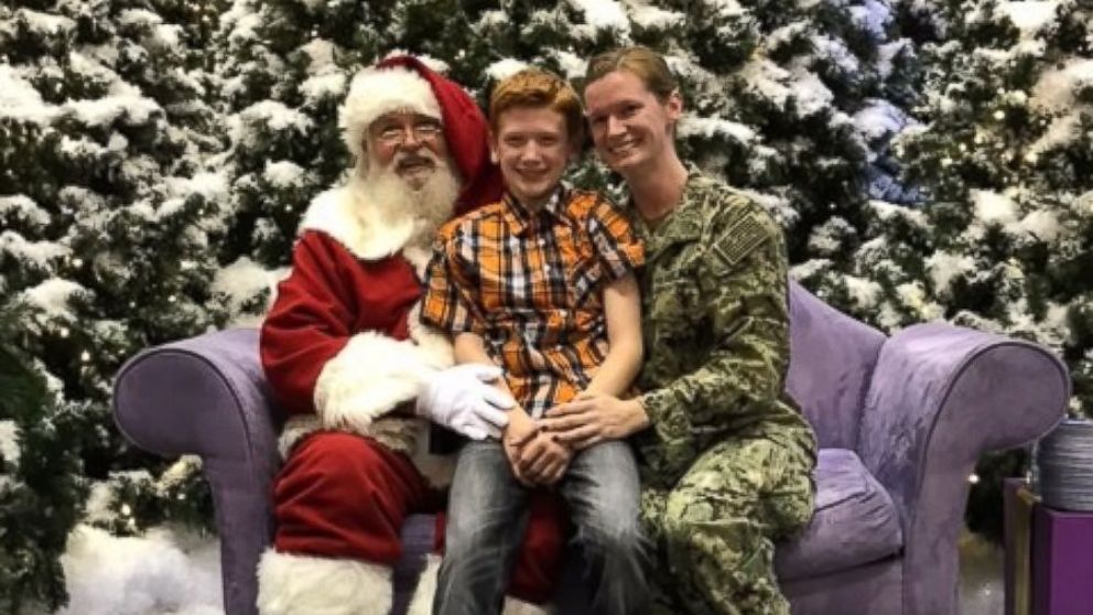 Navy Mom Surprises Son While Taking Santa Photo at Mall - ABC News
