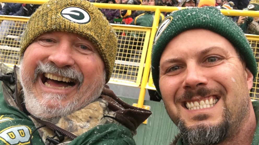 PHOTO: Rich Nowakowski, of Hartland, Wisconsin, was shocked when the construction crew near his house gifted him with Packers tickets, $400 in cash and special team gear.