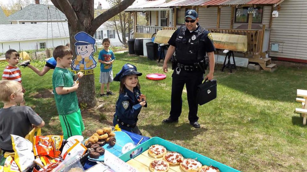 Police sirens blare for birthday boy in Winter Garden