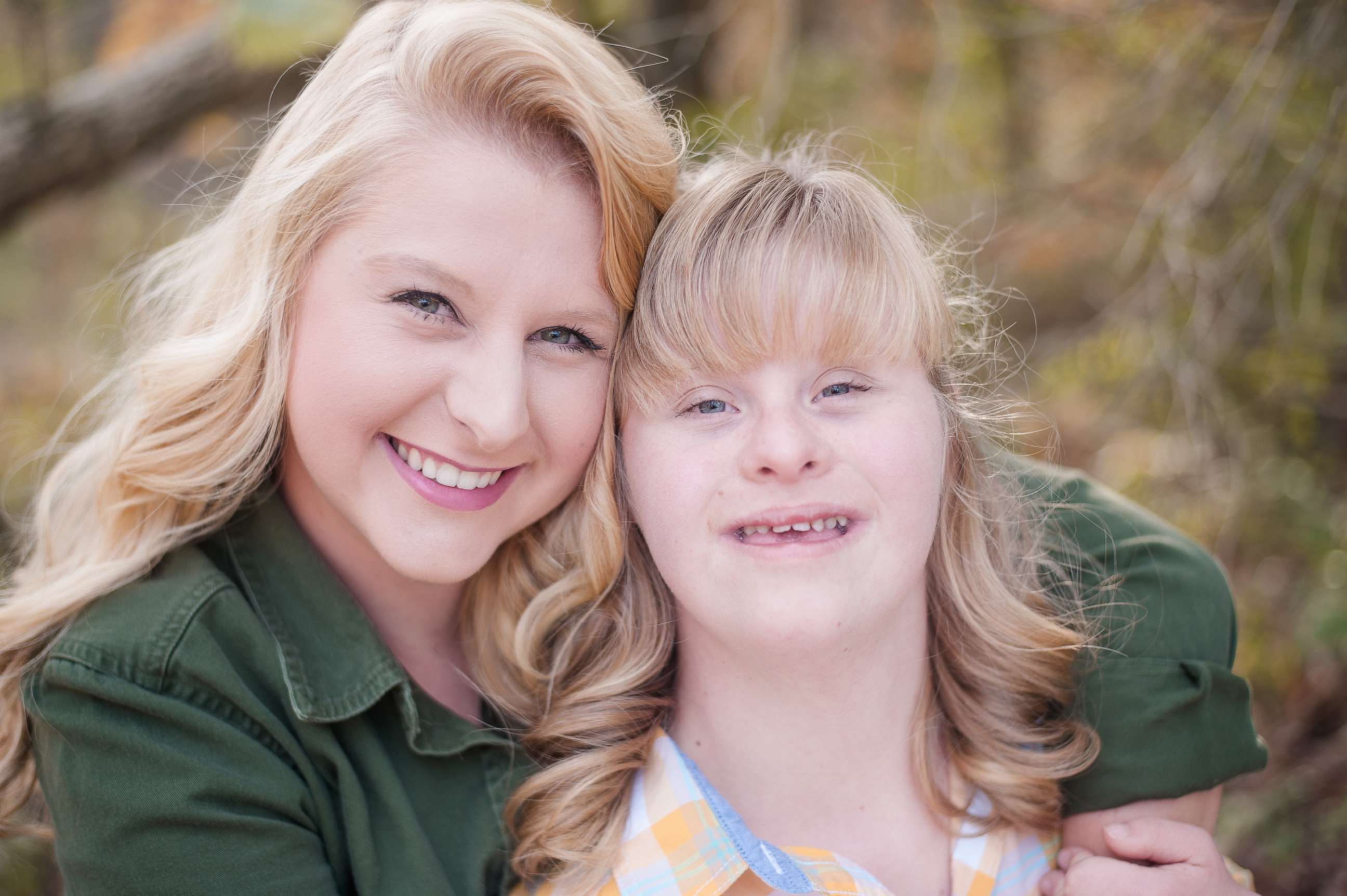 PHOTO: Ashley Schaus is pictured with her sister Hannah.