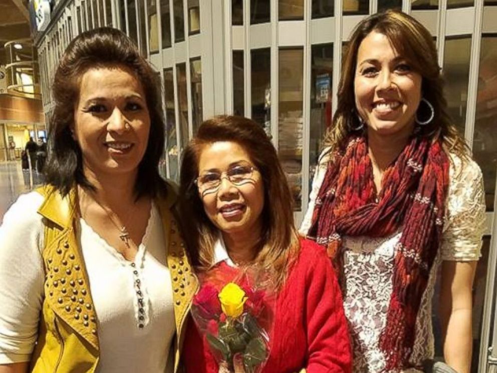 PHOTO: Sisters Starla Medlock and Jeannie Toomey reunited with their mother for the first time in four decades in Kansas City on Tuesday.