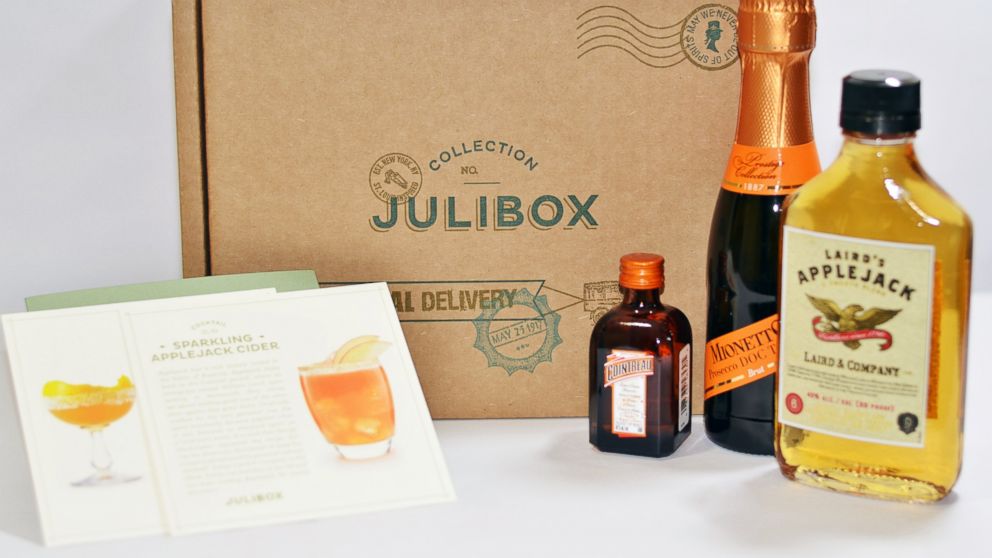 Julibox, a monthly cocktail subscription service, makes the perfect gift for anyone who likes to entertain at home.